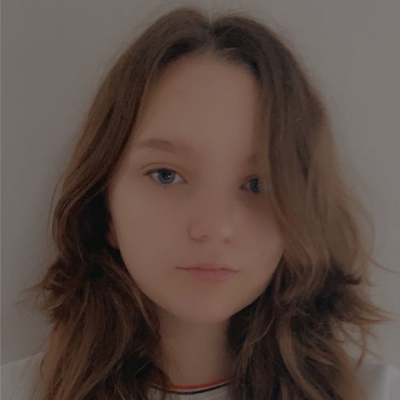 Meet your Posher, Maya - Picture 4 of 6